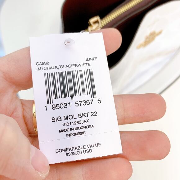 Coach CA582 Mollie Bucket Bag 22 In Signature Canvas In Gold/Chalk/Glacierwhite - Picture 7 of 8